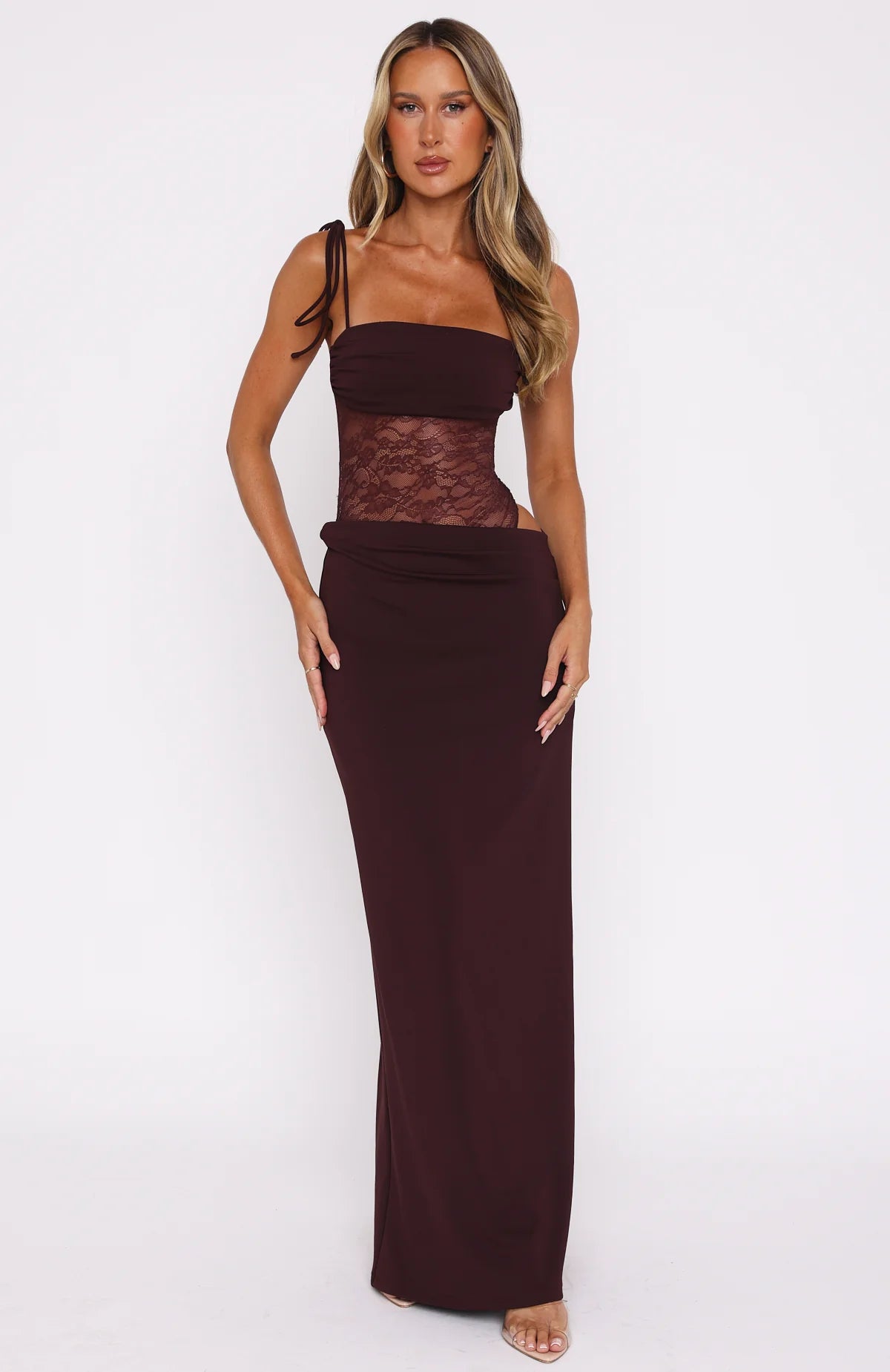 Elara|Lace maxi dress - Velvet-Rose London