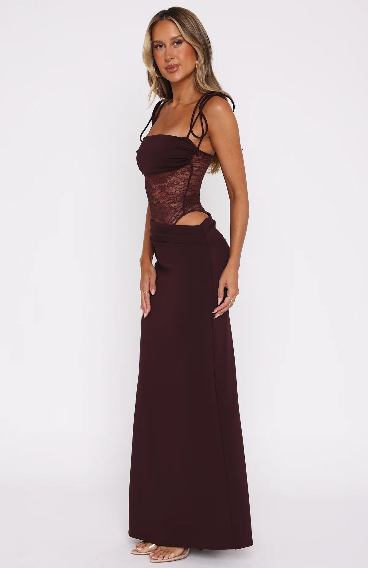 Elara|Lace maxi dress - Velvet-Rose London