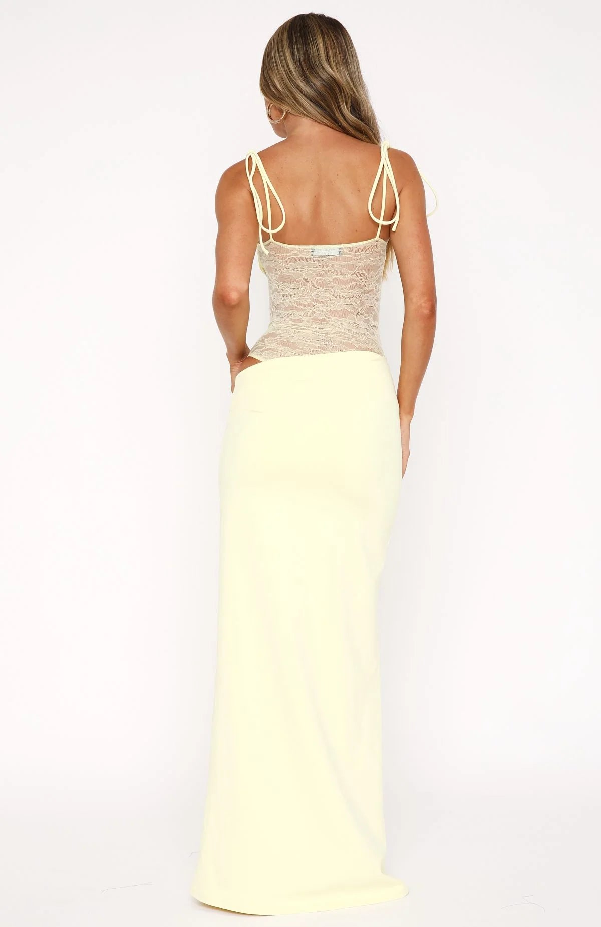 Elara|Lace maxi dress - Velvet-Rose London